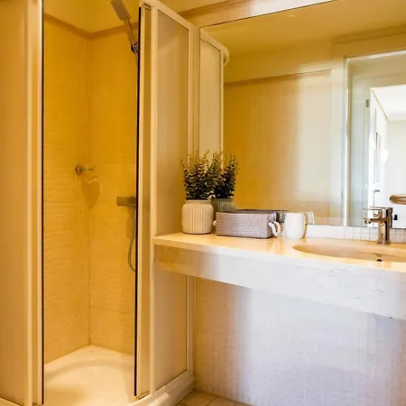 Floor Ocean View - Swimming Pool *